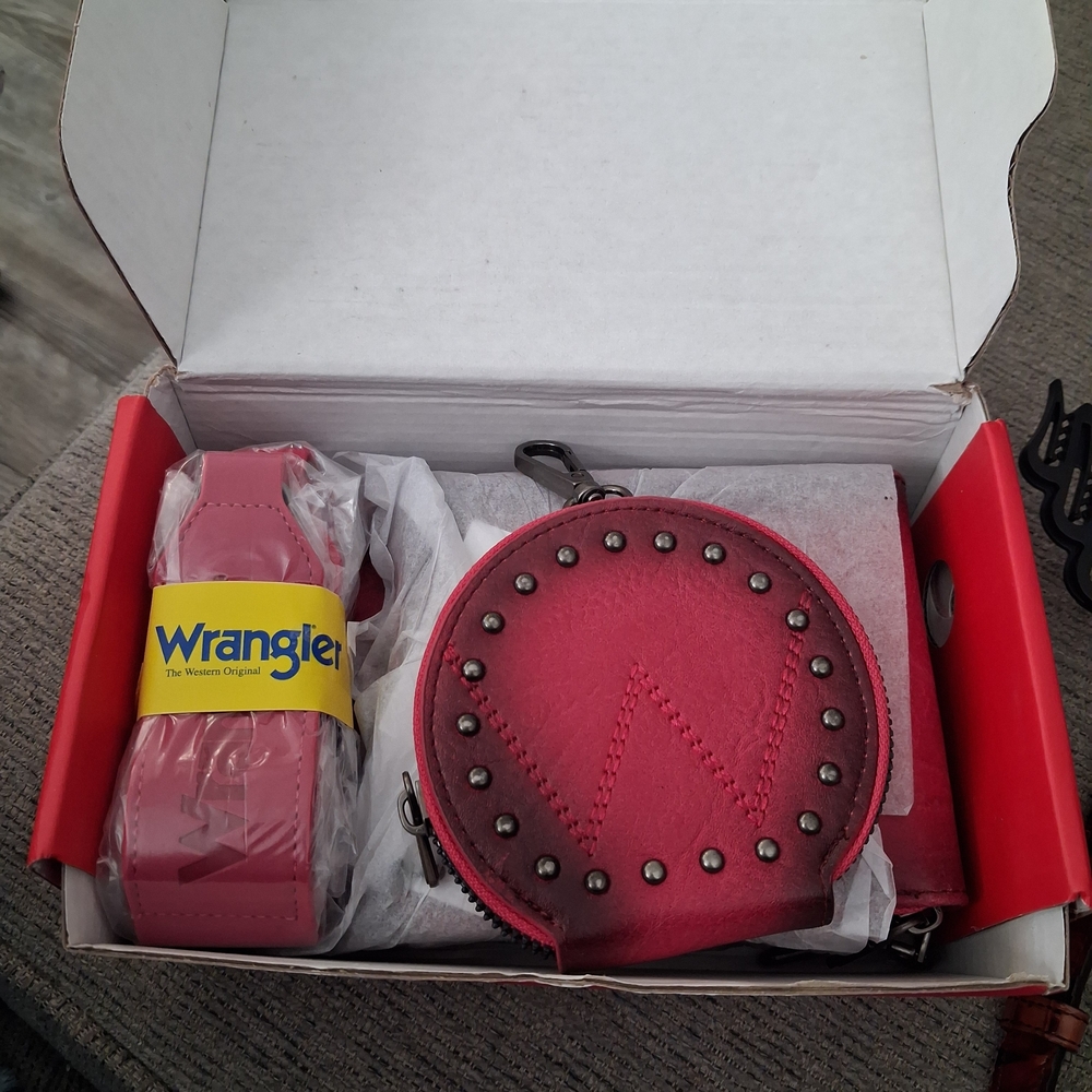 Montana West Wrangler Red Cell Phone Crossbody with Coin Pouch